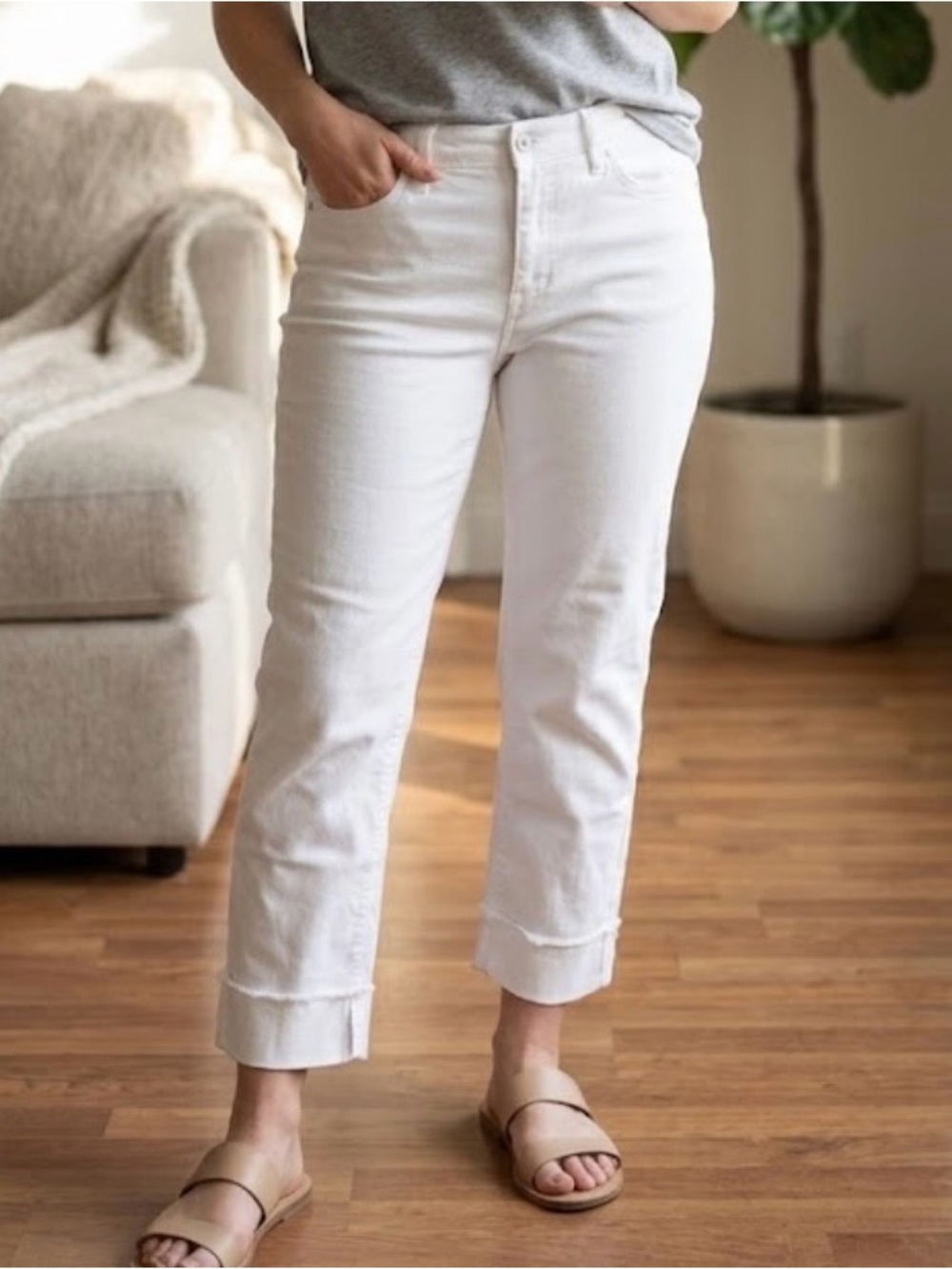 White Capris Women's Stretch Crop Pants